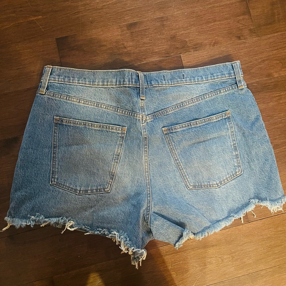 Highest Rise Jean Shorts - Picture 2 of 5